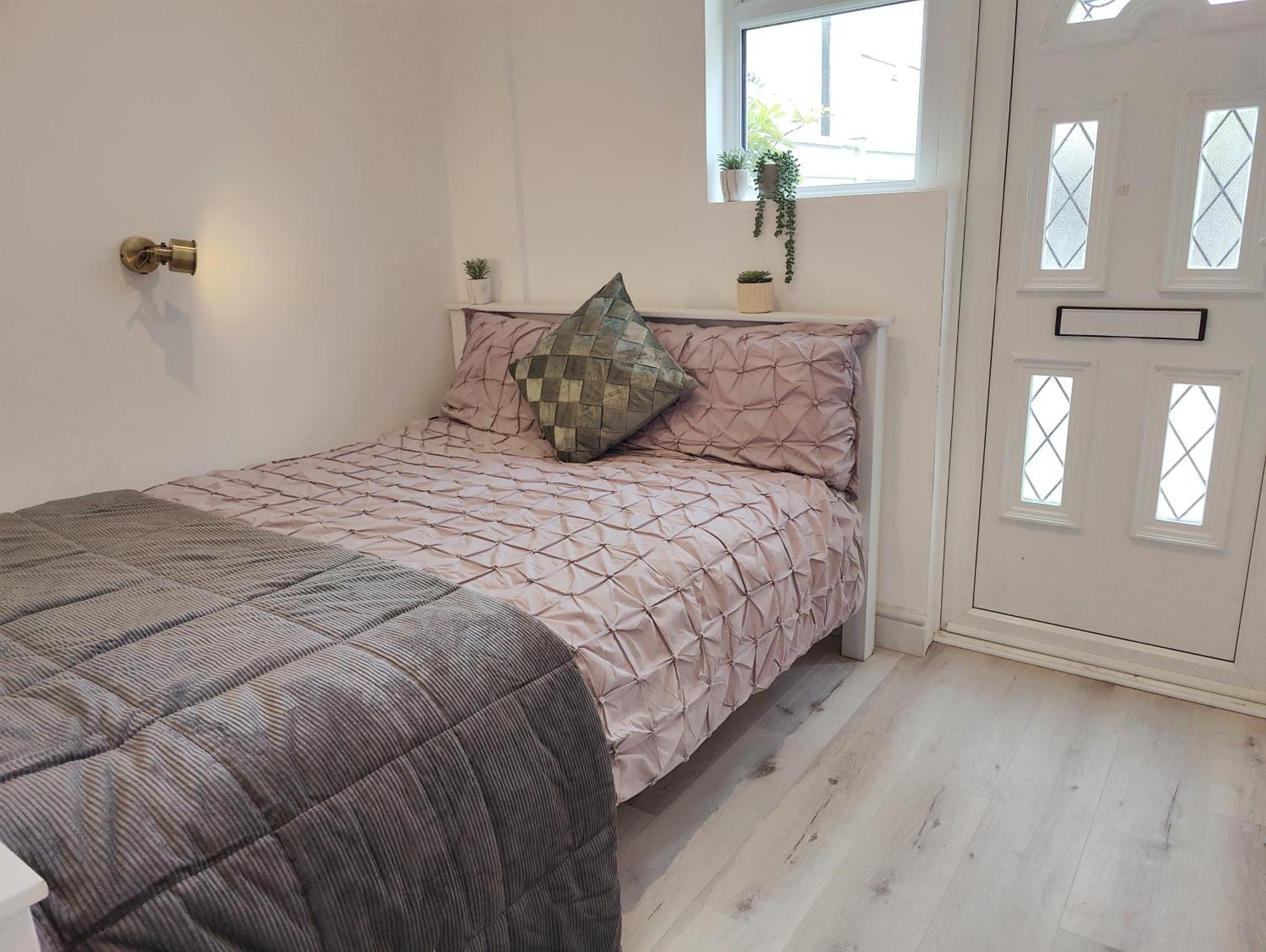 Cosy Bee And Apartment บอร์นมัธ ภายนอก รูปภาพ